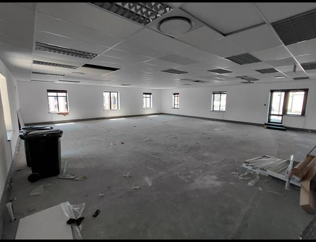 200M² OFFICE TO LET IN MAGALIESSIG